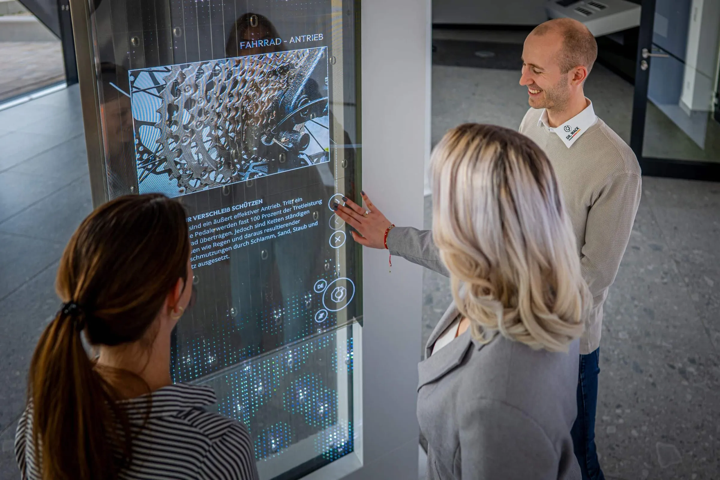 Worlds first 3-layer display - OLED touchscreen, LED, glycerin basin