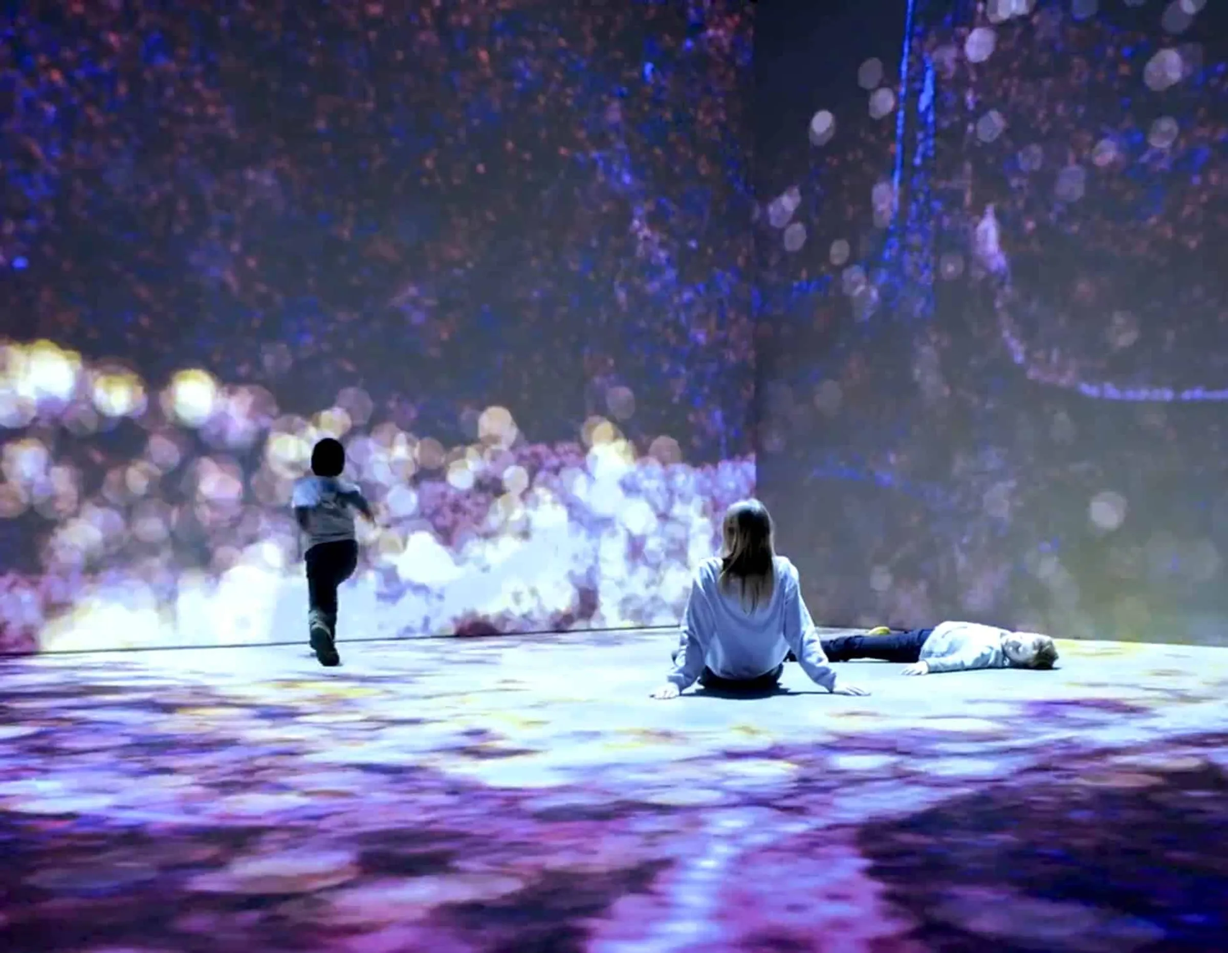 Immersiver und interaktiver Raum