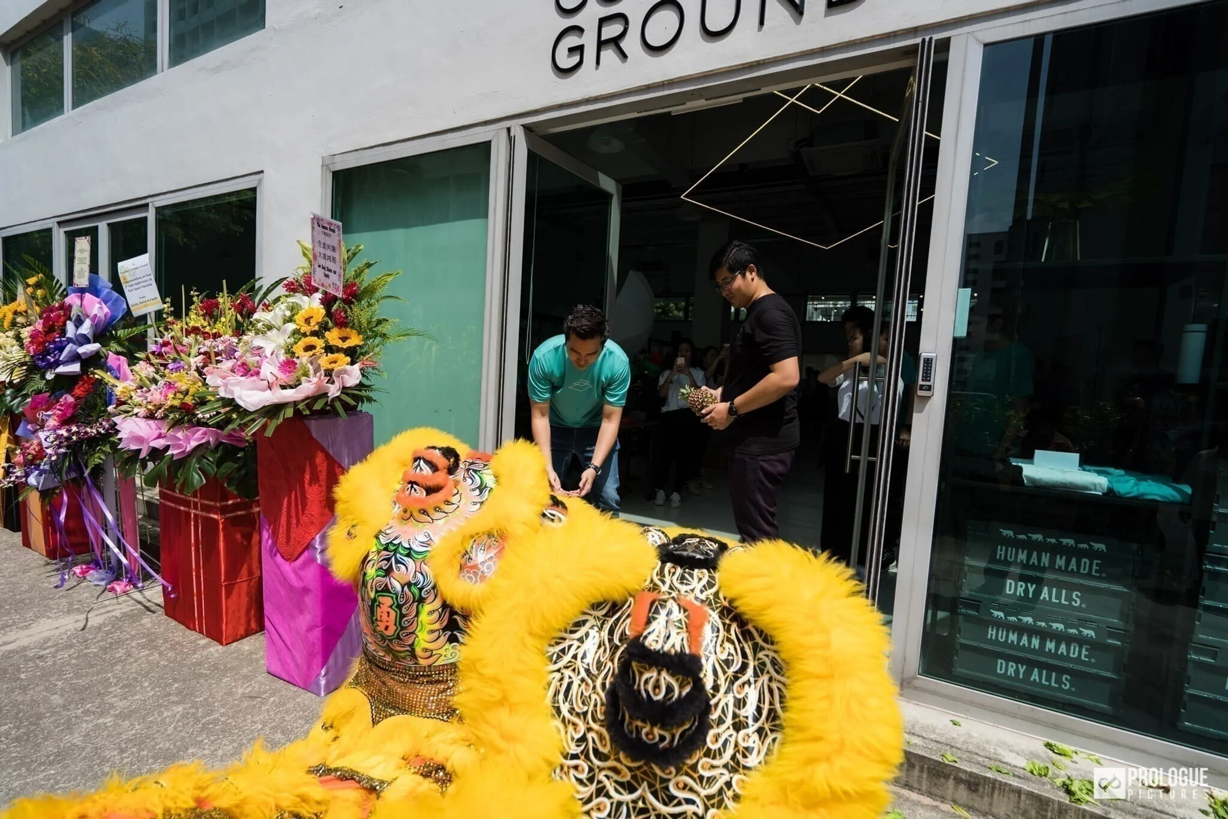 Eröffnung Hustle und Bustle Showroom in Singapur