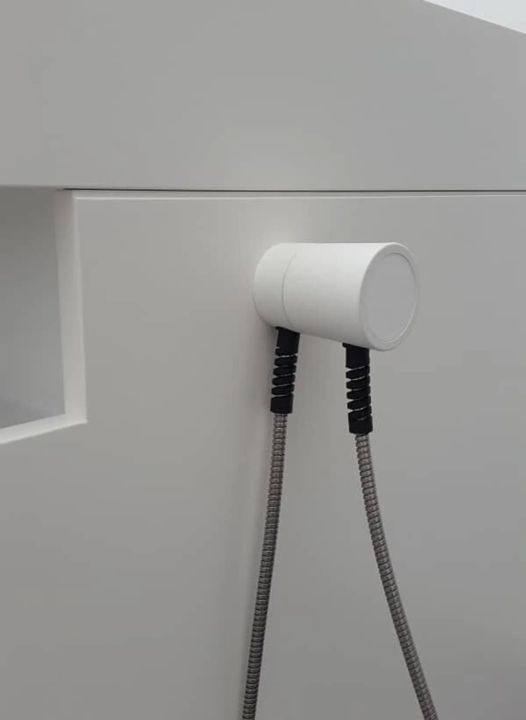 Multitouch Tisch mit weißem Einhandhörer