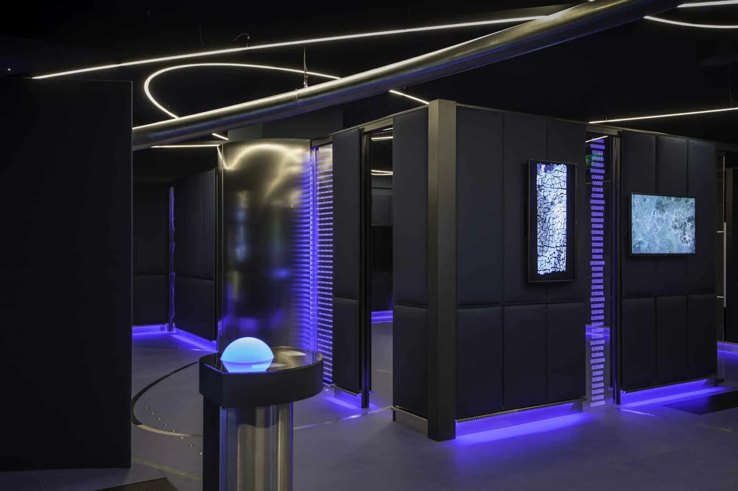 Interaktives Besucherzentrum der ESA mit Multitouch Screens