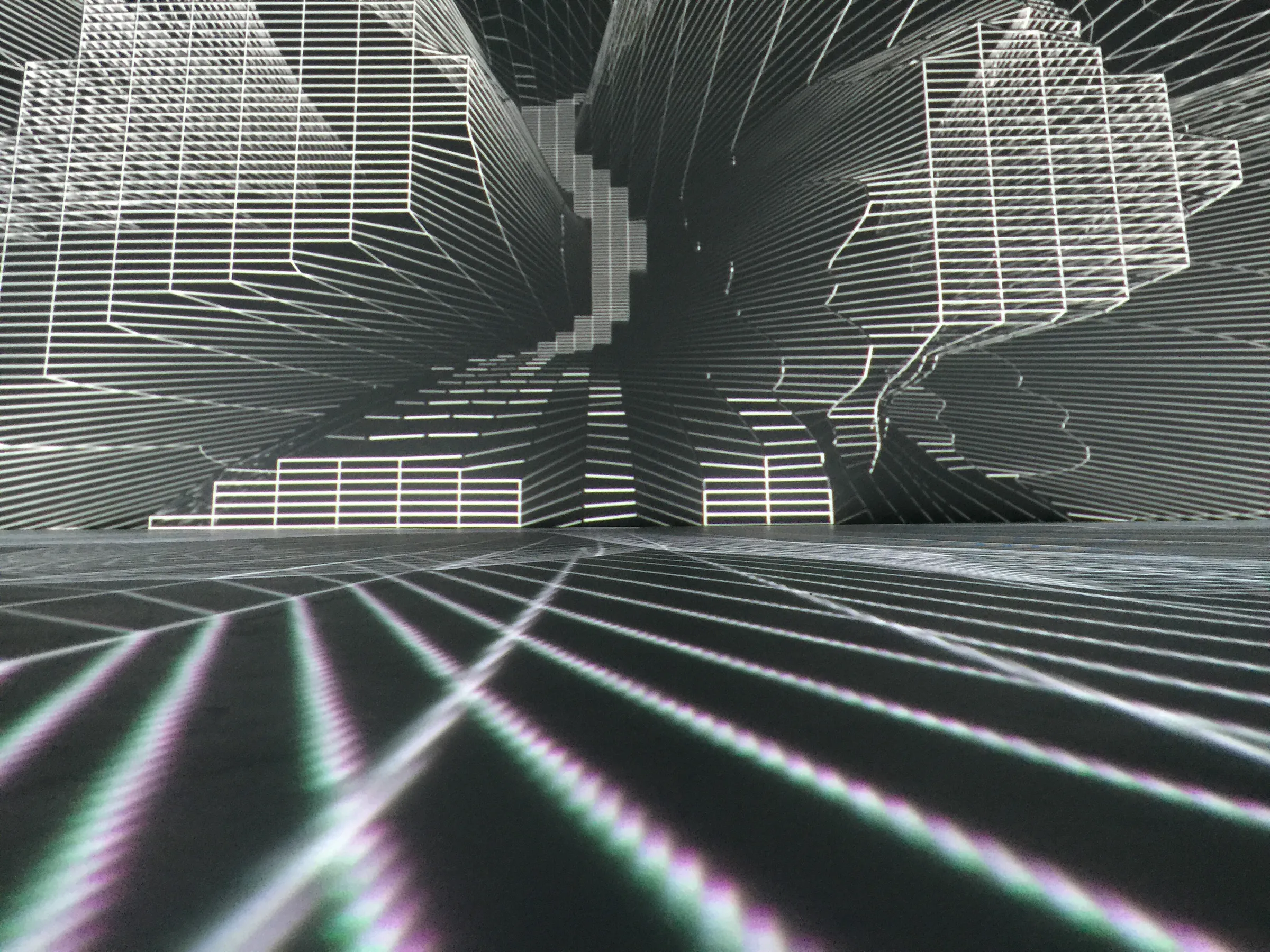 Interaktive Projektionen im VR-Raum "Deep Space"