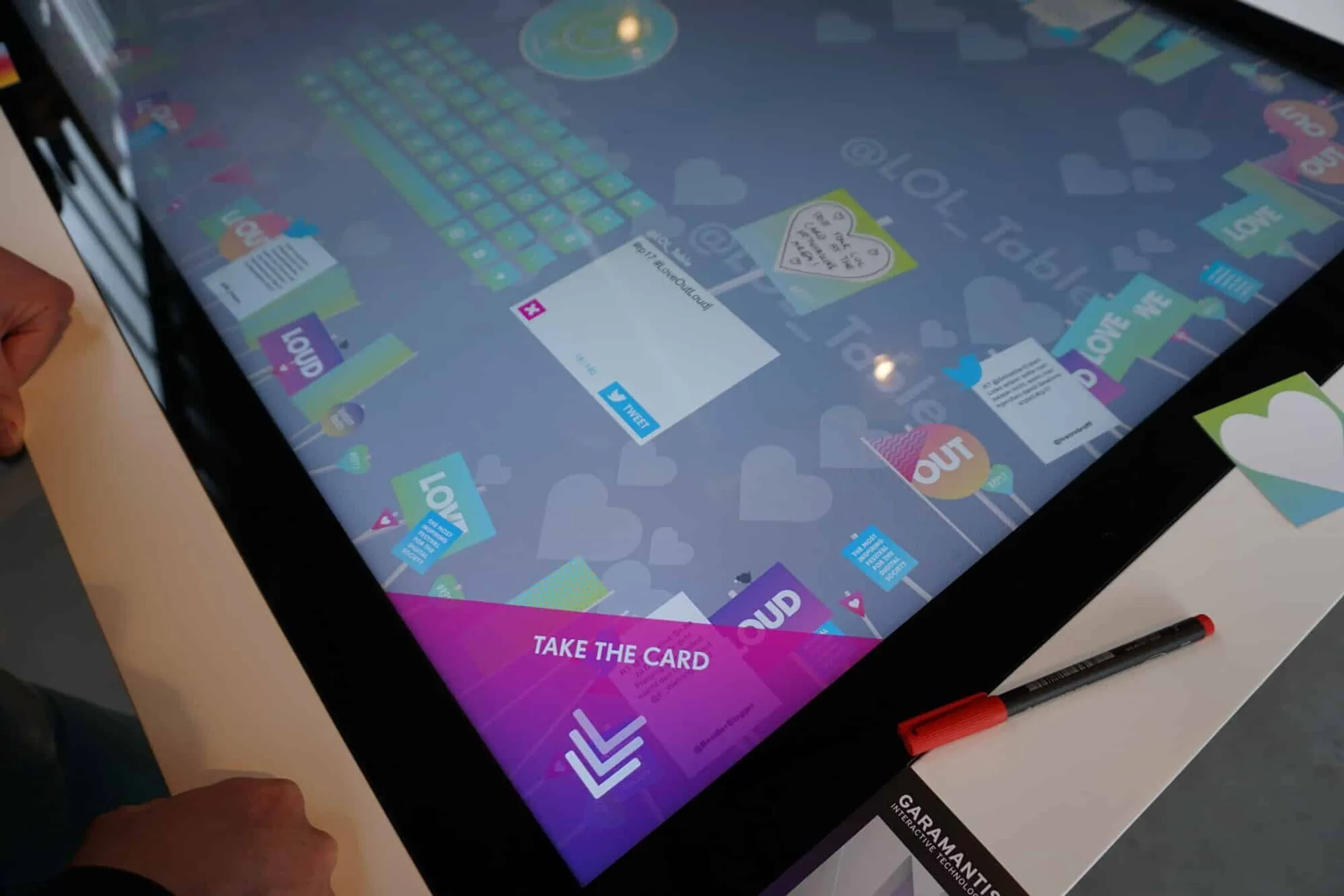 Multitouch software with Twitter connection for scanning analog maps