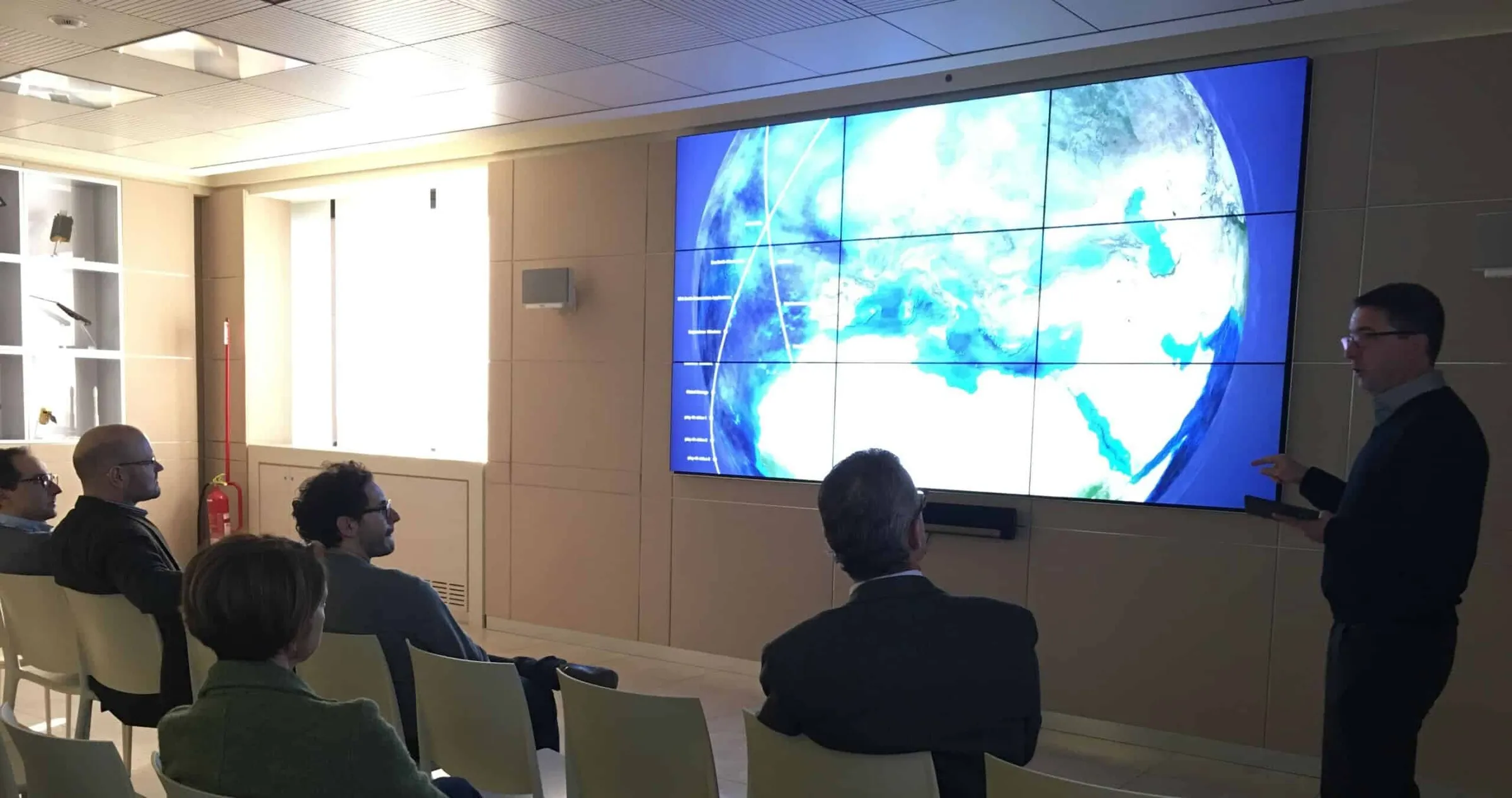 ESA Multitouch-Wall Präsentation
