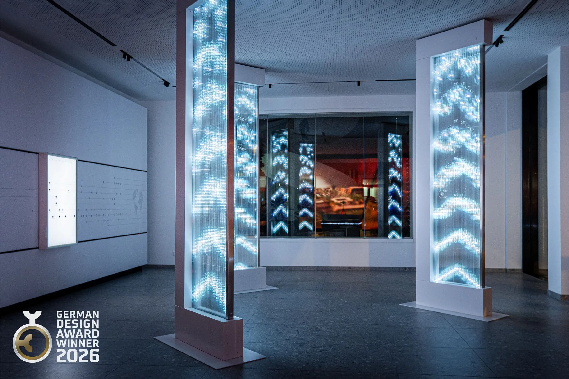 Futuristischer B2B Showroom der Wack Group mit innovativem 3-Layer-Display