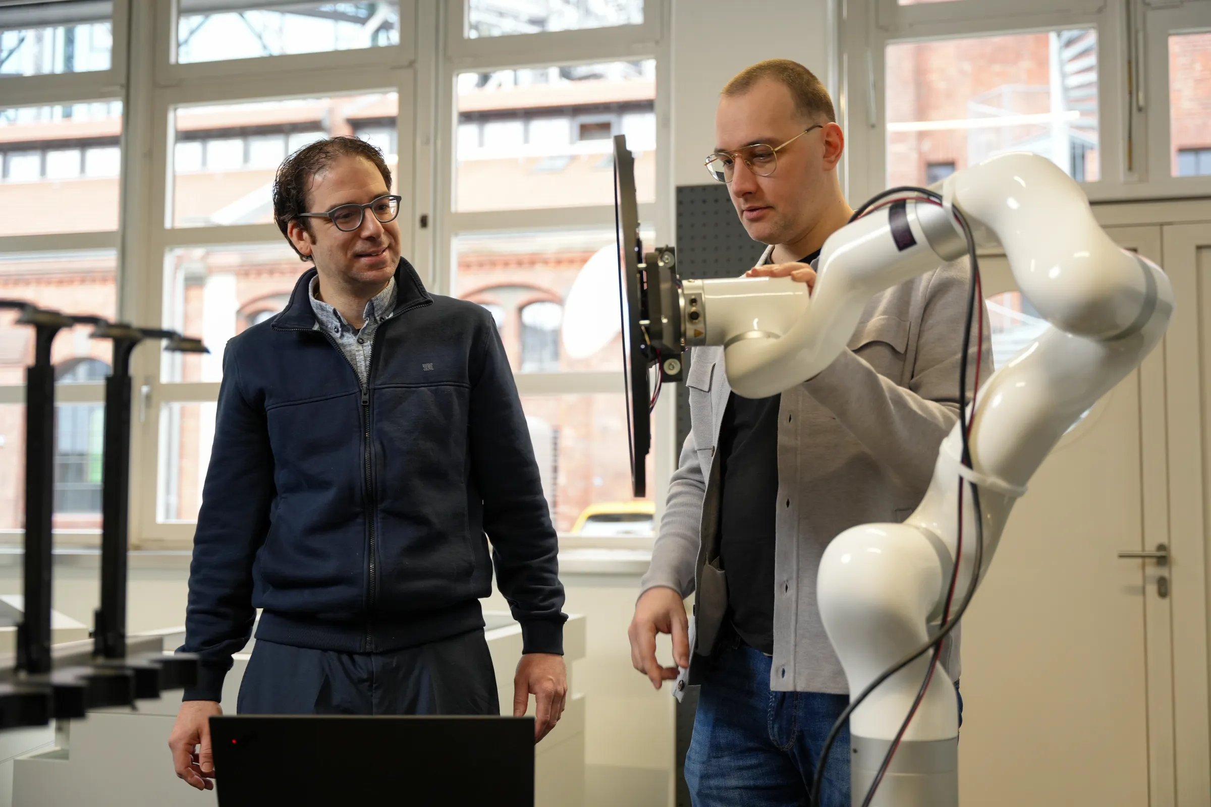 Im Garamantis Integration Lab fügen wir die einzelnen Bausteine zu einem funktionierenden Gesamtsystem zusammen