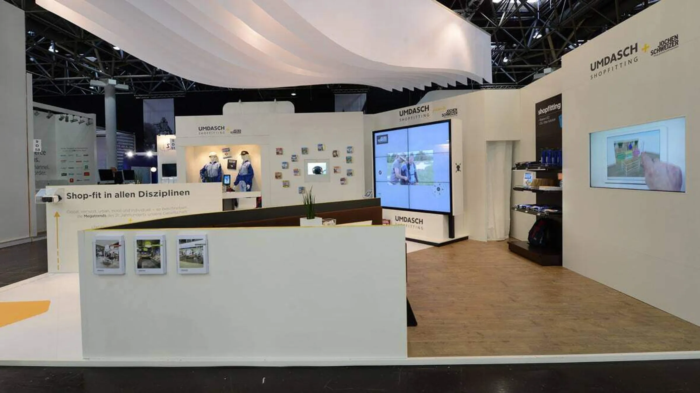 Interaktive Shopping Wall Umdasch Messestand