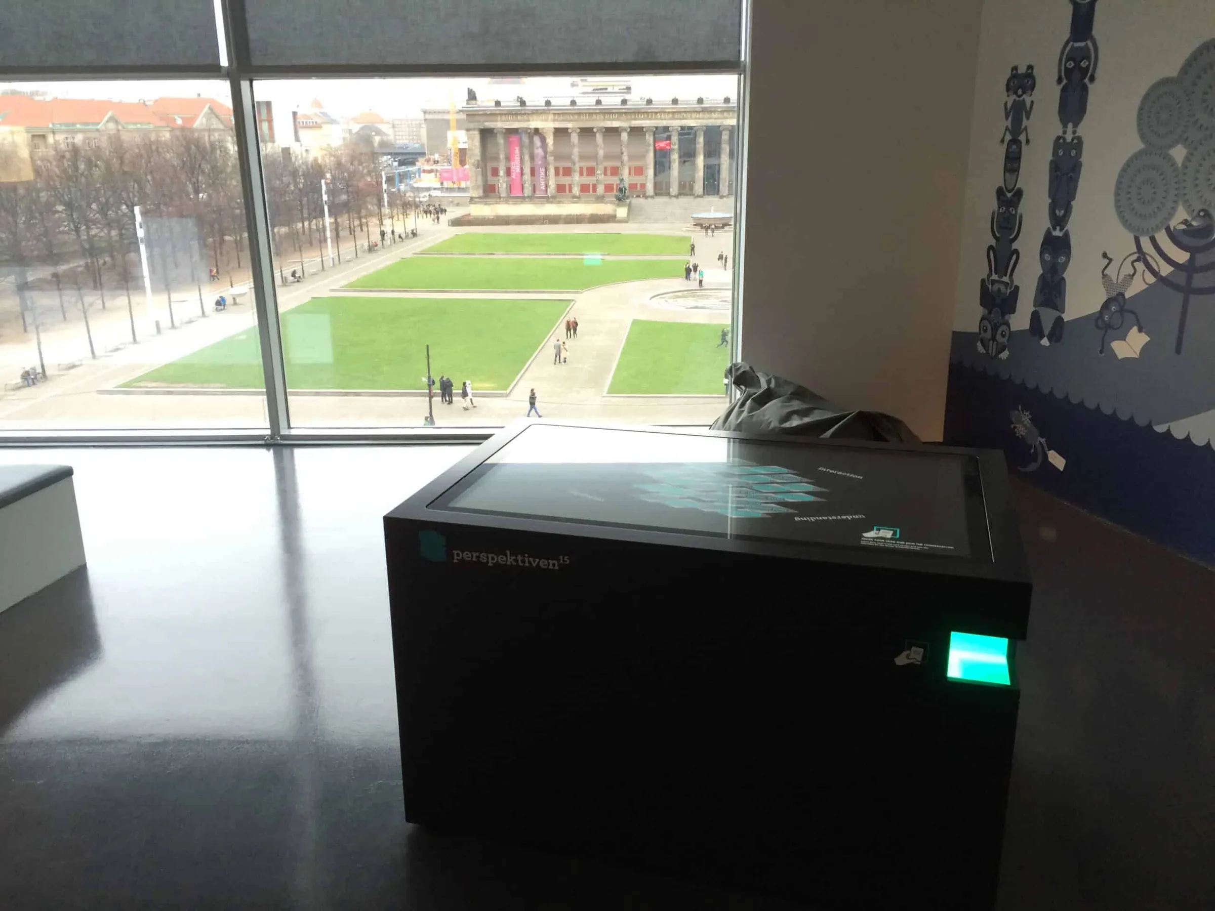 Multitouch-Scanner-Tisch auf der Medientagung zum Humboldt-Forum