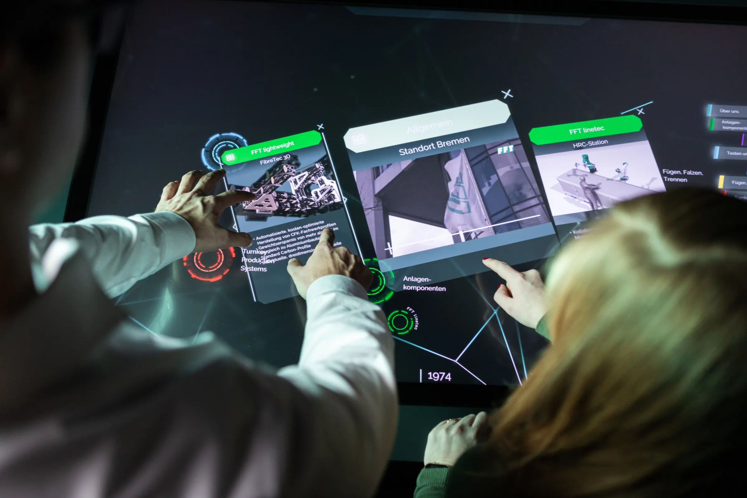 FFT Produktionssysteme: Tisch, Screenwall und CMS