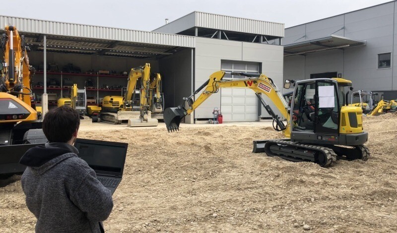 Excavator control by means of brain-computer interface