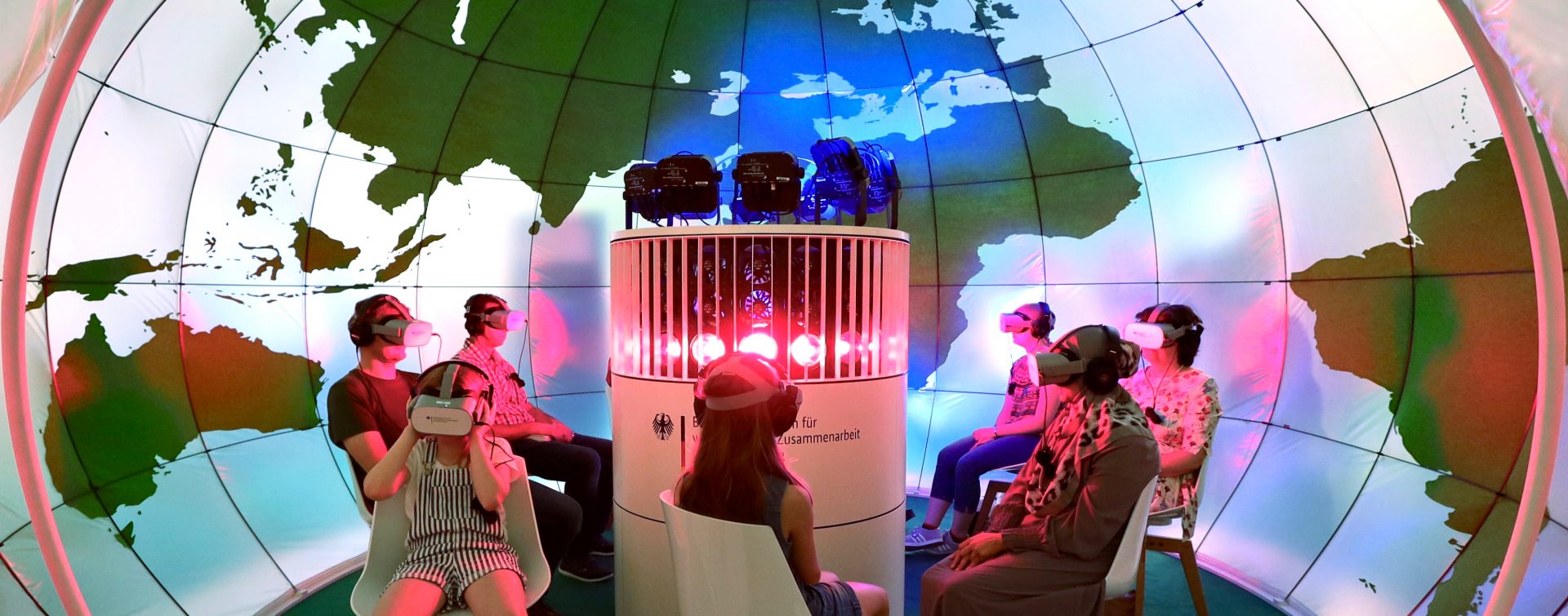 BMZ climate dome - multisensory 360-degree video trade fair installation