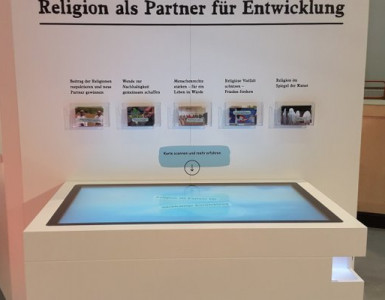 Interaktiver Messestand auf dem Kirchentag in Berlin