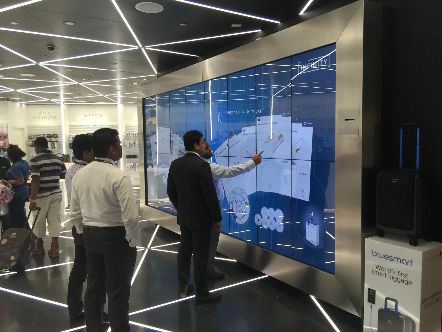 Interactive walls ⎚ the right technology for every application