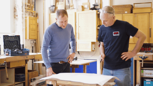 Multitouch-Tisch individuell gebaut aus MDF und Holz Multitouch-Tisch individuell gebaut aus MDF und Holz