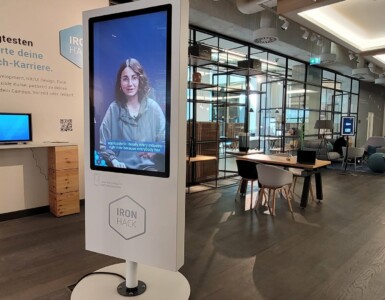 360 Panorama Multitouch-Screen zur Präsentation