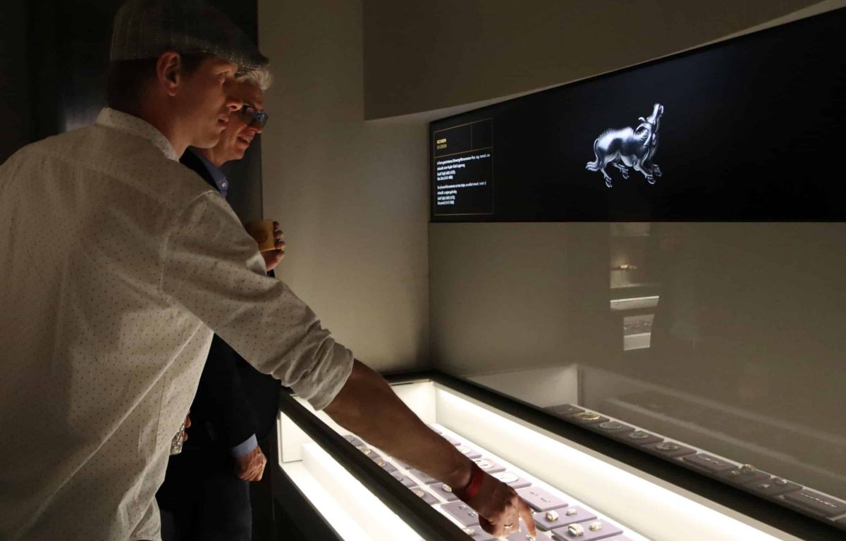 Interactive showcases and touch screens in the Samurai Museum